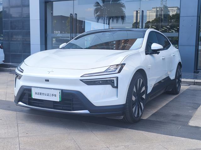 Polestar Polestar 4 Performance