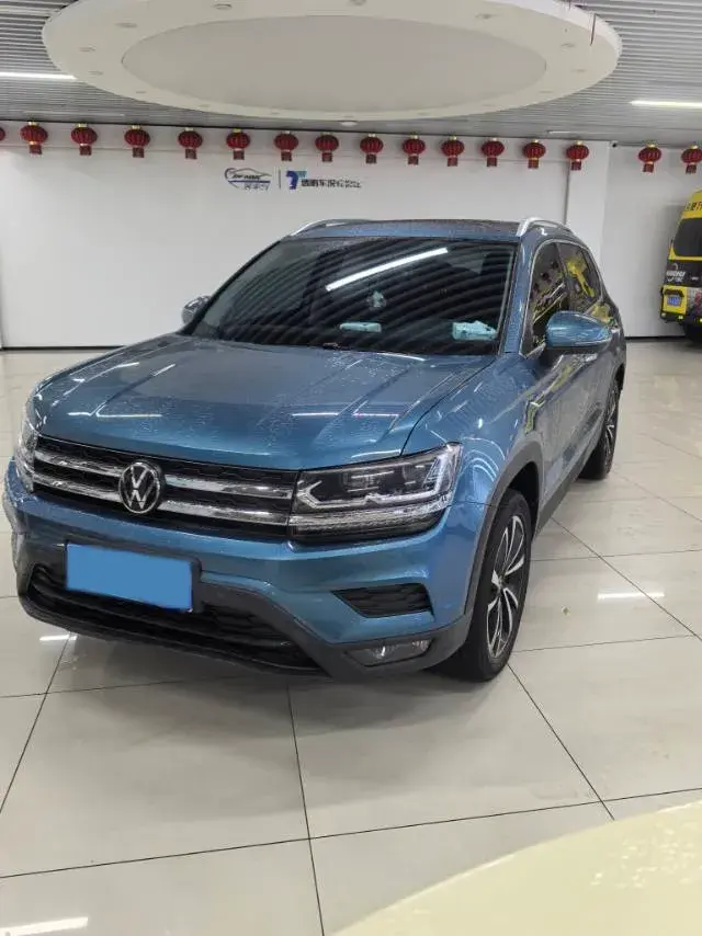 Volkswagen Tharu XR